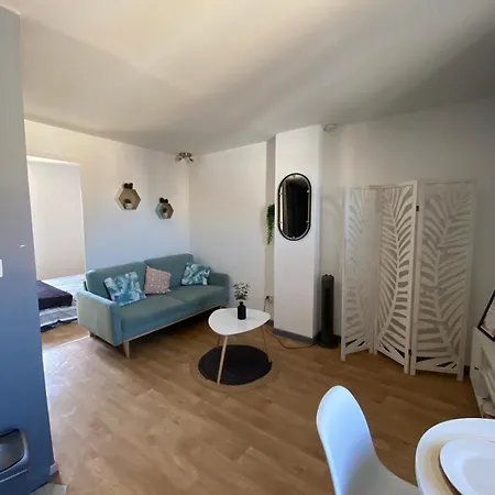 Appartement Cosy Proche Gare Narbonne Exterior photo